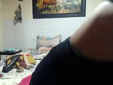 Snapshot of RobertaHott chatting on October 10, 2025, 8:41 pm RobertaHott online show from October 10, 2025, 8:41 pm