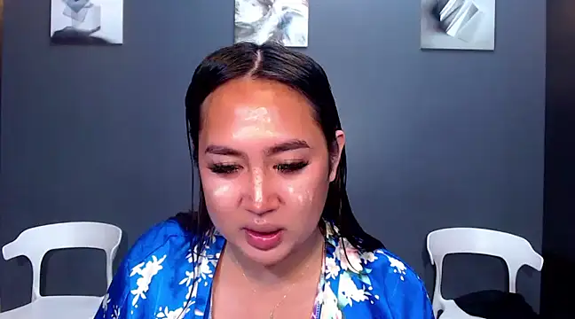 HOTTESTCANDYTS online show from January 15, 2025, 7:44 pm