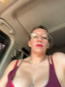 Gatitacarlita online show from March 1, 2026, 1:46 pm