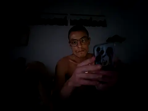 Snapshot of malpka25 chatting on October 28, 2025, 10:45 pm malpka25 online show from October 28, 2025, 10:45 pm