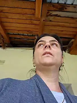 Snapshot of IsabelleCraft chatting on September 18, 2025, 8:27 am IsabelleCraft online show from September 18, 2025, 8:27 am