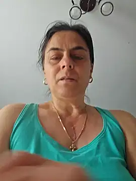 Snapshot of IsabelleCraft chatting on October 28, 2025, 9:57 am IsabelleCraft online show from October 28, 2025, 9:57 am