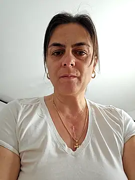 Snapshot of IsabelleCraft chatting on November 2, 2025, 9:33 am IsabelleCraft online show from November 2, 2025, 9:33 am