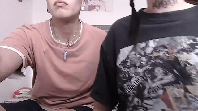 dulce maria x online show from March 20, 2025, 8:40 pm