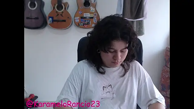 Smoke trip Alicia online show from February 5, 2025, 2:05 pm