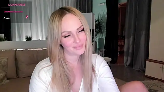 Libby Nora online show from December 8, 2024, 5:22 pm