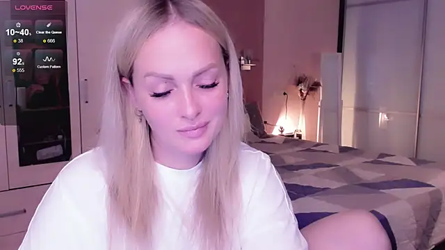 Libby Nora online show from October 14, 2025, 11:00 am