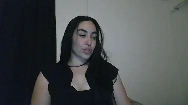 Snapshot of WetFlower69 chatting on June 22, 2026, 1:40 am WetFlower69 online show from June 22, 2026, 1:40 am