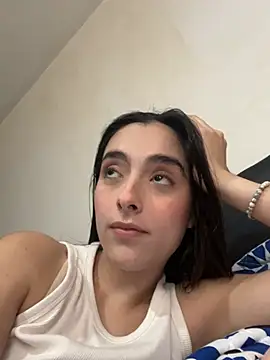 Snapshot of swrennn19 chatting on February 2, 2025, 5:37 pm swrennn19 online show from February 2, 2025, 5:37 pm