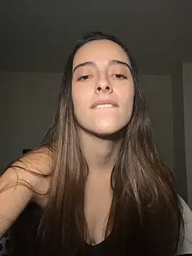 Snapshot of swrennn19 chatting on February 22, 2025, 3:36 pm swrennn19 online show from February 22, 2025, 3:36 pm