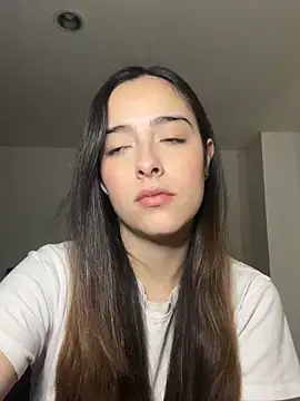 Snapshot of swrennn19 chatting on October 5, 2025, 3:10 pm swrennn19 online show from October 5, 2025, 3:10 pm