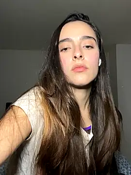 Snapshot of swrennn19 chatting on October 9, 2025, 1:03 am swrennn19 online show from October 9, 2025, 1:03 am