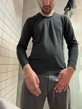 dhruv9413 online show from February 16, 2026, 5:42 pm