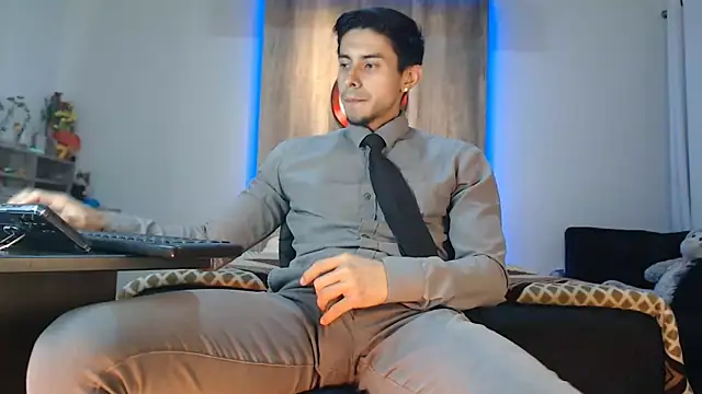 Snapshot of Andrew_4_ chatting on September 15, 2025, 4:12 am Andrew 4 online show from September 15, 2025, 4:12 am