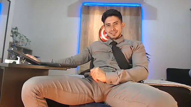 Snapshot of Andrew_4_ chatting on November 4, 2025, 3:27 am Andrew 4 online show from November 4, 2025, 3:27 am