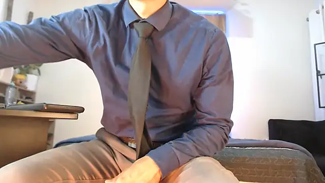 Andrew 4  online show from February 11, 2026, 1:32 am