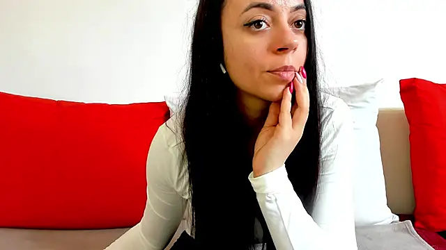 Snapshot of cute_angel95 chatting on March 13, 2025, 10:47 am cute angel95 online show from March 13, 2025, 10:47 am