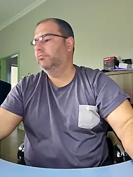 Snapshot of Andrew1900529 chatting on September 17, 2025, 7:54 am Andrew1900529 online show from September 17, 2025, 7:54 am