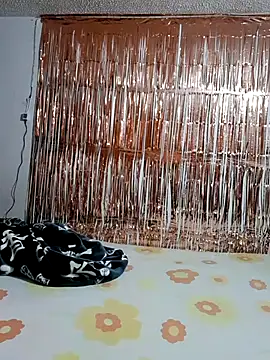 LUNAdeMARTE online show from February 6, 2026, 4:06 am