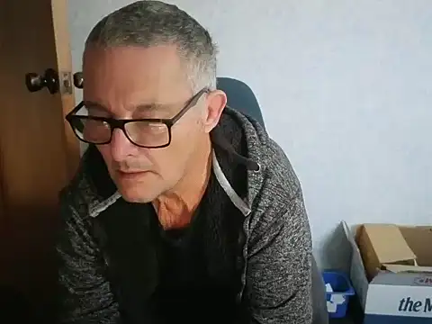 Snapshot of bigballnz chatting on June 3, 2026, 8:25 pm bigballnz online show from June 3, 2026, 8:25 pm