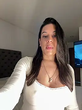 Snapshot of kamivolkano chatting on February 13, 2025, 10:54 pm kamivolkano online show from February 13, 2025, 10:54 pm