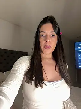 Snapshot of kamivolkano chatting on February 18, 2025, 11:52 pm kamivolkano online show from February 18, 2025, 11:52 pm