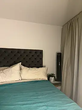 Snapshot of kamivolkano chatting on September 23, 2025, 11:52 pm kamivolkano online show from September 23, 2025, 11:52 pm