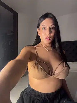 Snapshot of kamivolkano chatting on January 18, 2026, 12:03 am kamivolkano online show from January 18, 2026, 12:03 am