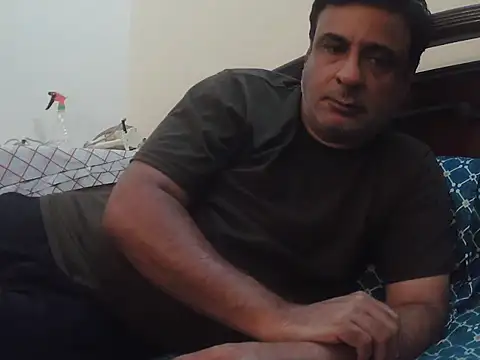 desipapaxxx online show from March 3, 2026, 8:04 pm