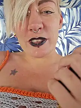 PinkTheHawk online show from February 7, 2025, 10:41 pm