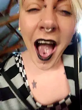 PinkTheHawk online show from December 16, 2025, 9:14 am