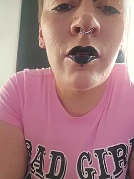 Snapshot of PinkTheHawk chatting on February 14, 2026, 3:25 am PinkTheHawk online show from February 14, 2026, 3:25 am