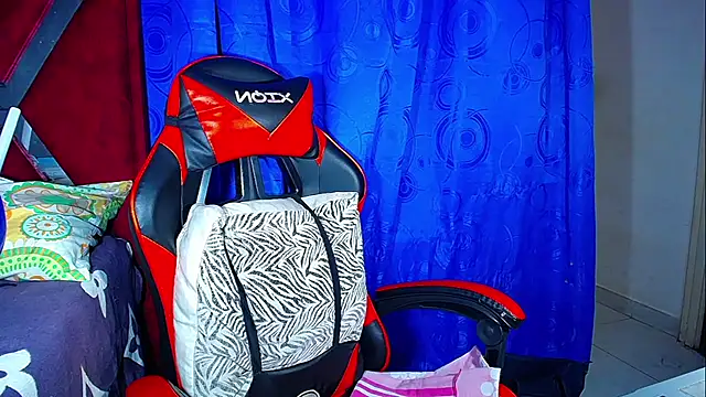 DanisaBrown online show from February 13, 2026, 2:24 pm