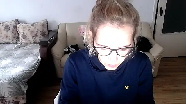 SexxyLety online show from November 26, 2025, 7:09 am