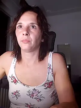 Snapshot of SexxyLety chatting on August 2, 2026, 8:18 pm SexxyLety online show from August 2, 2026, 8:18 pm