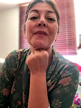 emma tour online show from November 30, 2025, 2:10 pm