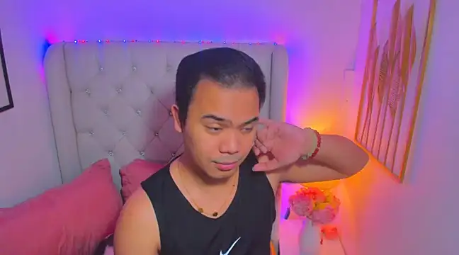 AsianZero online show from March 4, 2025, 5:13 pm