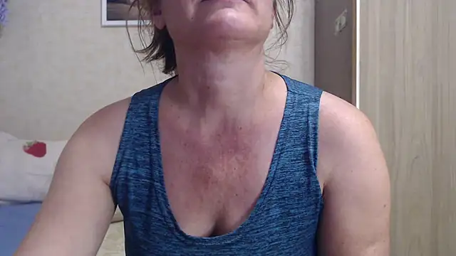 SheLion online show from September 21, 2025, 5:25 pm