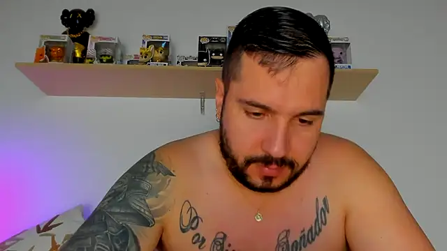 camilo restrepo21 online show from February 6, 2026, 11:41 pm