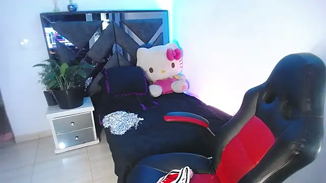 Snapshot of Salo_hot04 chatting on February 14, 2025, 12:19 am Salo hot04 online show from February 14, 2025, 12:19 am