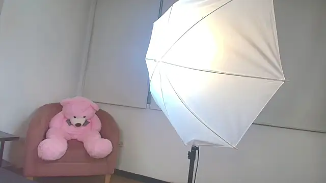 Snapshot of valerieharris chatting on March 1, 2025, 2:15 am valerieharris online show from March 1, 2025, 2:15 am