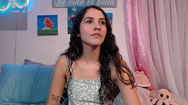 Snapshot of lailypink chatting on December 15, 2024, 7:53 pm lailypink online show from December 15, 2024, 7:53 pm