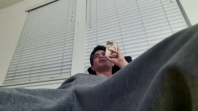 SebastianReiss online show from April 3, 2026, 6:33 am