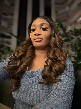 Snapshot of __Nessa__ chatting on January 4, 2025, 12:05 pm Nessa online show from January 4, 2025, 12:05 pm