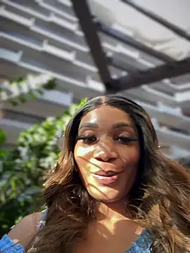 Snapshot of __Nessa__ chatting on January 4, 2025, 3:07 pm Nessa online show from January 4, 2025, 3:07 pm