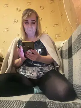 Irina2909xh online show from January 7, 2025, 10:08 pm