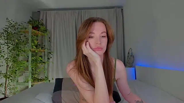 Snapshot of Masha_01 chatting on October 14, 2025, 12:17 pm Masha 01 online show from October 14, 2025, 12:17 pm