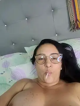 Snapshot of Ameliarizo chatting on September 12, 2025, 4:34 am Ameliarizo online show from September 12, 2025, 4:34 am