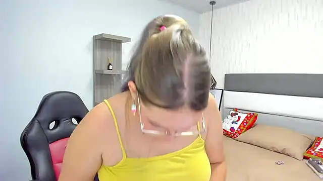 Snapshot of LEYNABRAUN chatting on January 3, 2025, 3:55 pm LEYNABRAUN online show from January 3, 2025, 3:55 pm