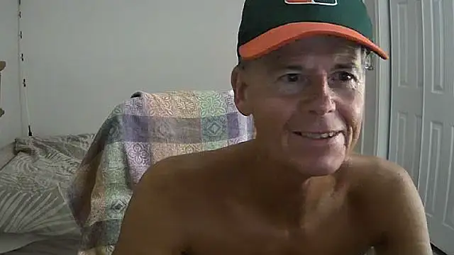 Snapshot of nakeedcowboi65 chatting on September 20, 2025, 11:28 pm nakeedcowboi65 online show from September 20, 2025, 11:28 pm
